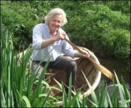 Peter Faulkner's coracle demonstration