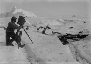  Scott’s expedition in Antarctica.  Courtesy of the SPRI and Herbert Ponting.