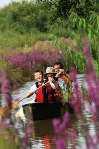 canoe safari at WWT Wetland Centre