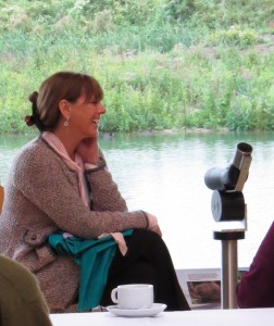 The Duchess of Norfolk unveiled the viewing scope opposite the new Kingfisher Nesting Bank to celebrate the completion of Arun Riverlife project.