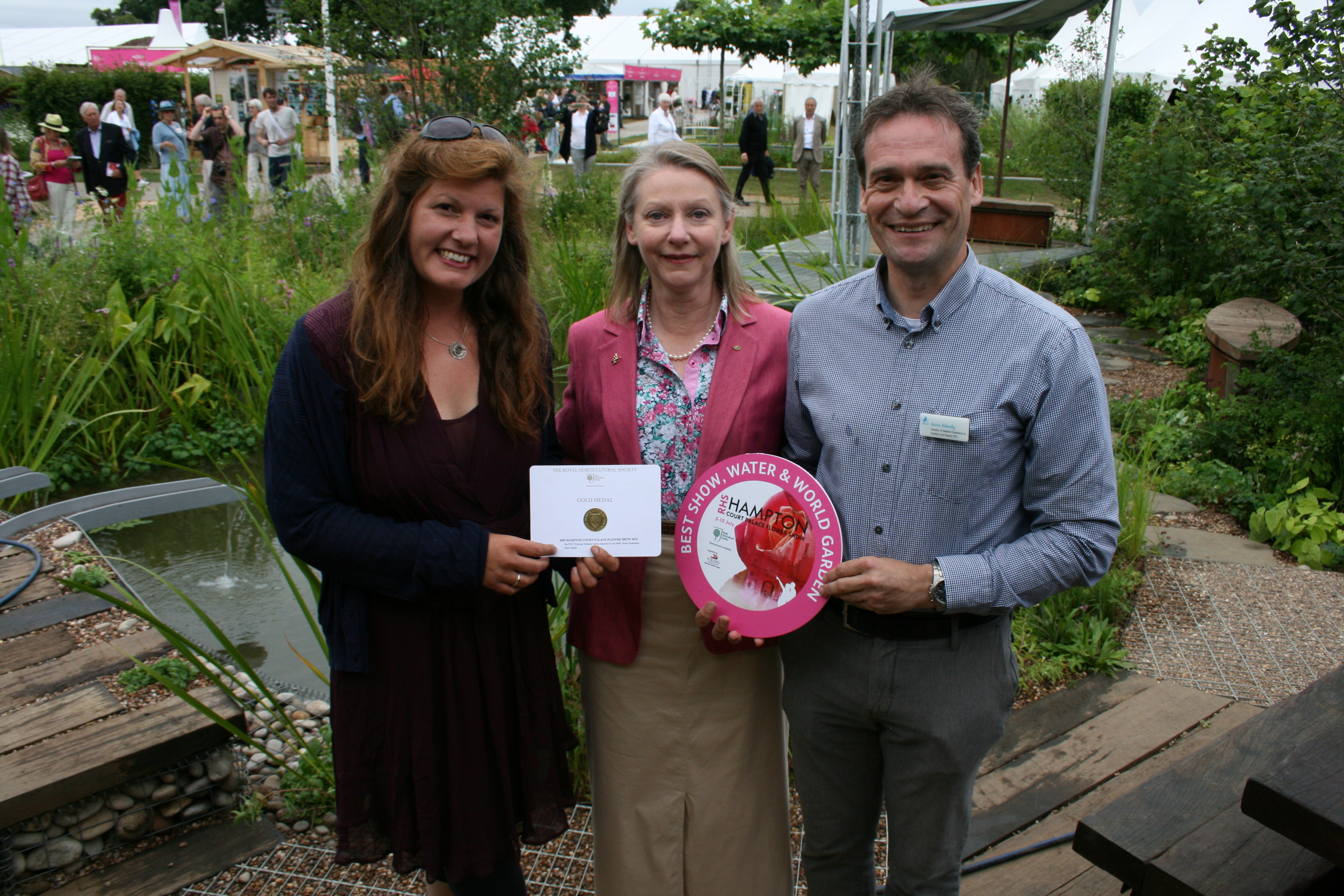 Garden designer Jeni Cairns, HSBC's Sue Alexander and WWT's Kevin Peberdy with the awards