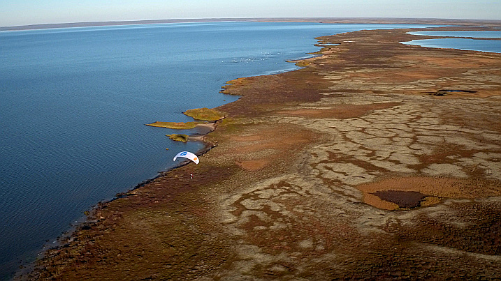 sacha-dench-over-the-tundra-c-wwt