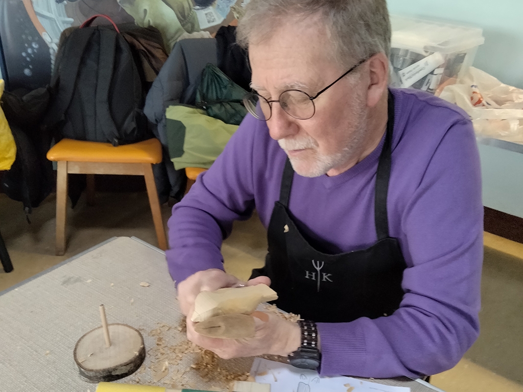 Begin Woodcarving - Blue Tit
