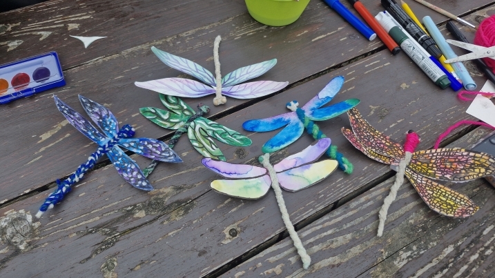 making dragonflies with DGRT resized.jpg