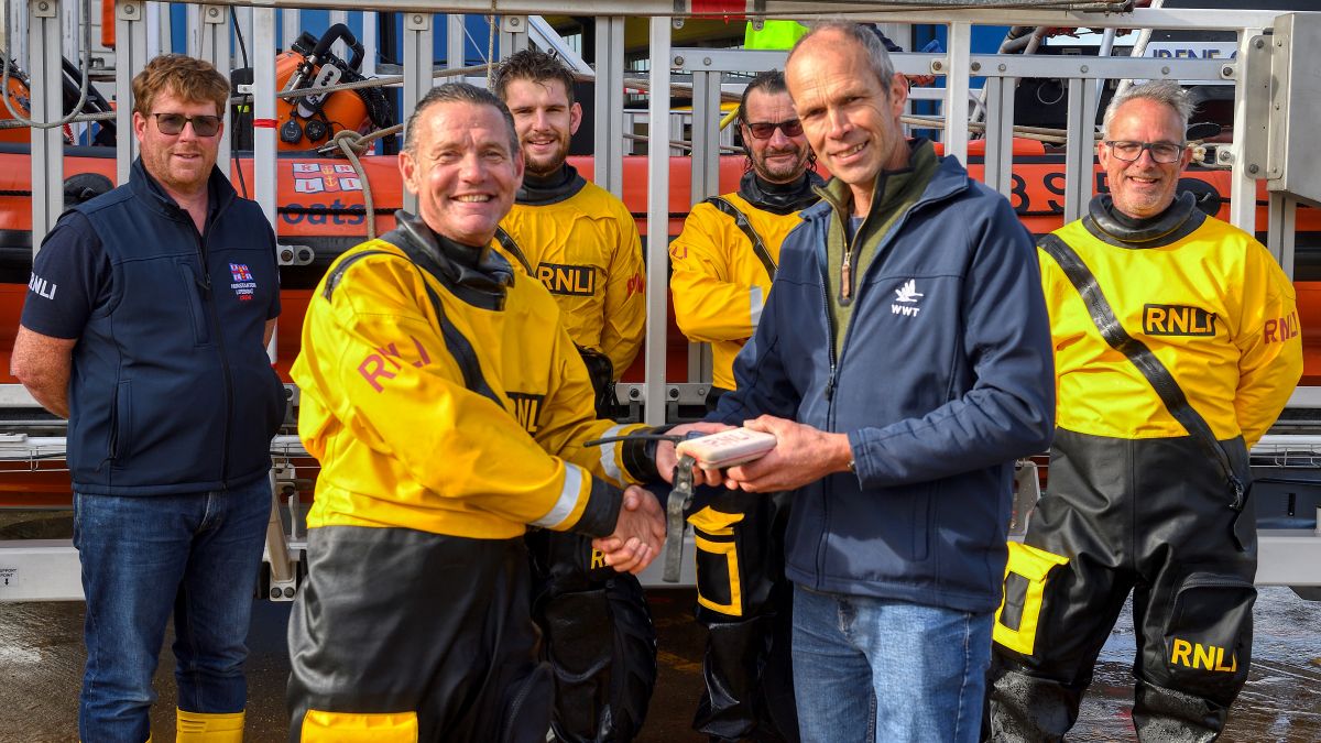 RNLI radio rescue at Welney
